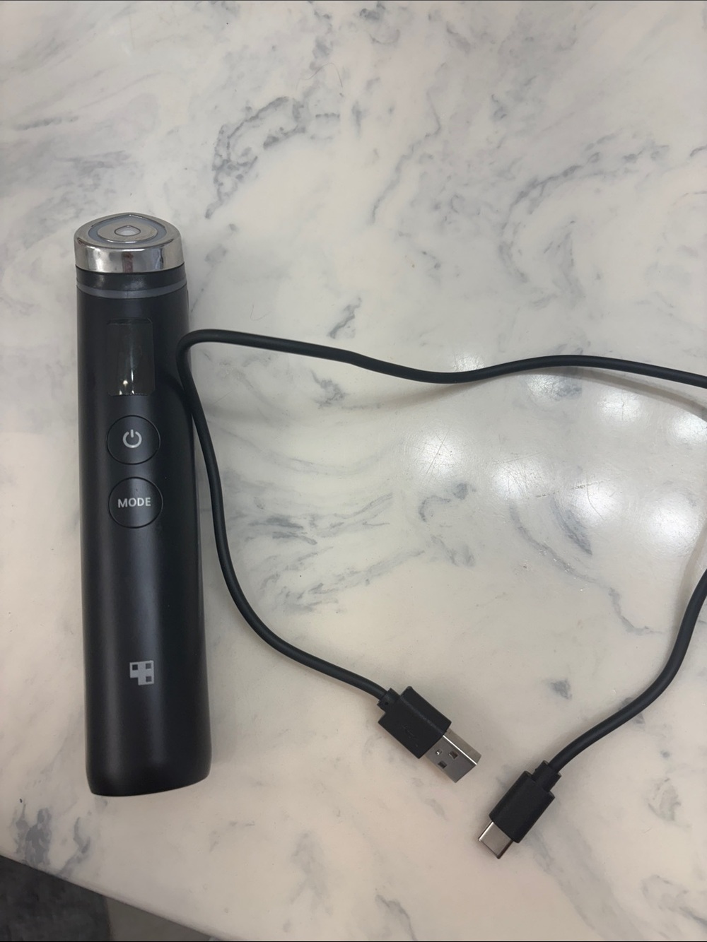 Medicube Black Handheld USB Rechargeable Facial Device